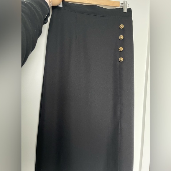 Designer Tank And Black Skirt - Picture 4 of 7